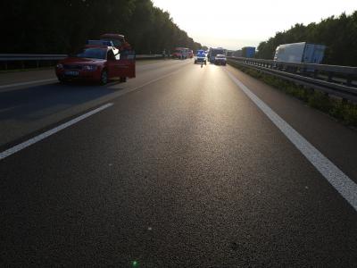 Kupferzell: LKW brennt auf Autobahn aus